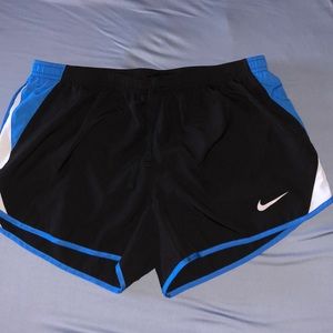 Nike Wimen Running Shorts Dri Fit